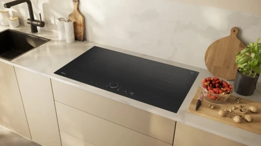 NEFF N90 T69FUV4L0 92cm Induction Hob - Black